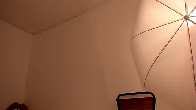 cloehonney online show from 10.06.25