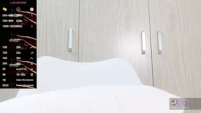 Kana hoshii online show from 10.11.25