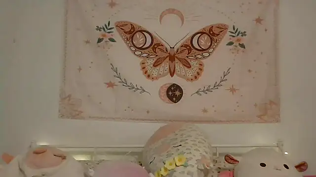 Snapshot of averietheangel chatting on 02.20.25 averietheangel online show from 02.20.25