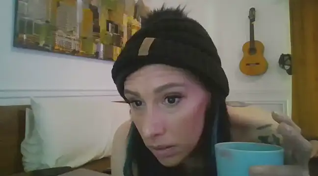 Snapshot of averietheangel chatting on 02.23.25 averietheangel online show from 02.23.25