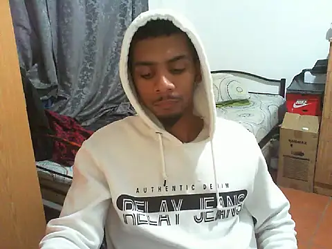 29YOURZ 28  online show from 10.04.25