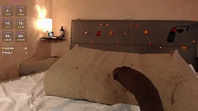 MissisNorris online show from 11.10.25