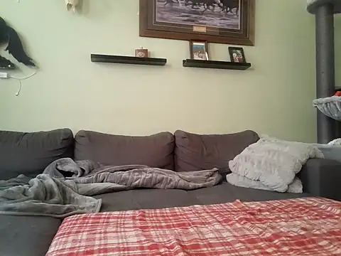 Snapshot of Ryan_and_Aurora chatting on 01.15.25 Ryan and Aurora online show from 01.15.25