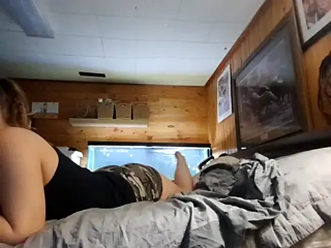 Snapshot of Ryan_and_Aurora chatting on 02.05.26 Ryan and Aurora online show from 02.05.26