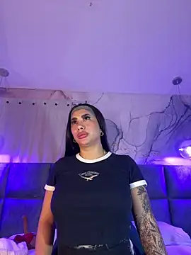 kiim taaylor online show from 12.21.25