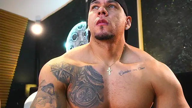 MassimoWalton2 online show from 11.05.25