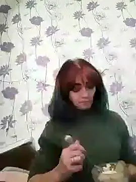 SweetLeila40 online show from 01.02.25