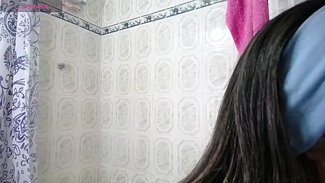 Snapshot of Laila_Laly chatting on 12.29.24 Laila Laly online show from 12.29.24
