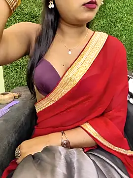 Snapshot of yhona_darling chatting on 03.31.26 yhona darling online show from 03.31.26