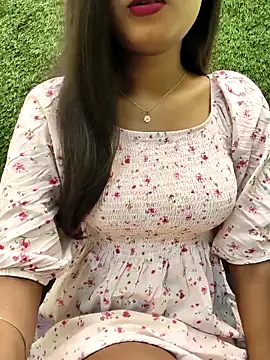 Snapshot of yhona_darling chatting on 04.05.26 yhona darling online show from 04.05.26