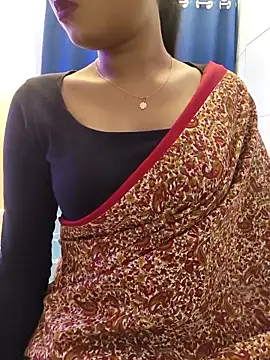 Snapshot of yhona_darling chatting on 04.08.26 yhona darling online show from 04.08.26