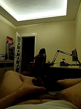 Snapshot of 31cektirenbatuu chatting on 10.28.25 31cektirenbatuu online show from 10.28.25