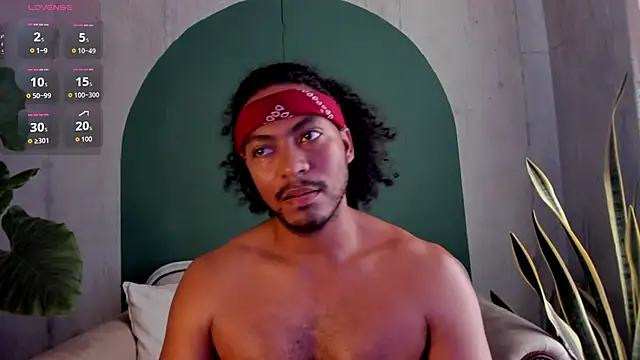 noah jones   online show from 12.04.25