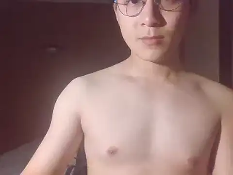 Snapshot of smdog1 chatting on 01.10.25 smdog1 online show from 01.10.25