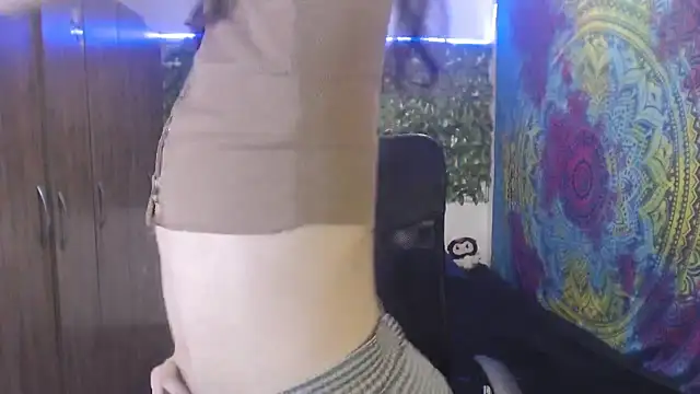 BurningVenus12 online show from 09.18.25