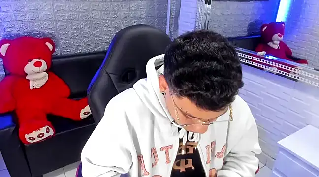 salvadorgomezx online show from 02.14.25