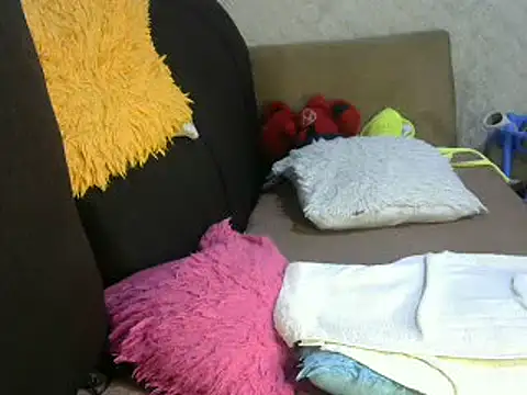 Snapshot of Soft_gal12 chatting on 03.11.25 Soft gal12 online show from 03.11.25