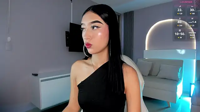 millieskinny  online show from 10.22.25