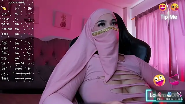 Snapshot of Tahiraa_ chatting on 12.01.24 Tahiraa online show from 12.01.24