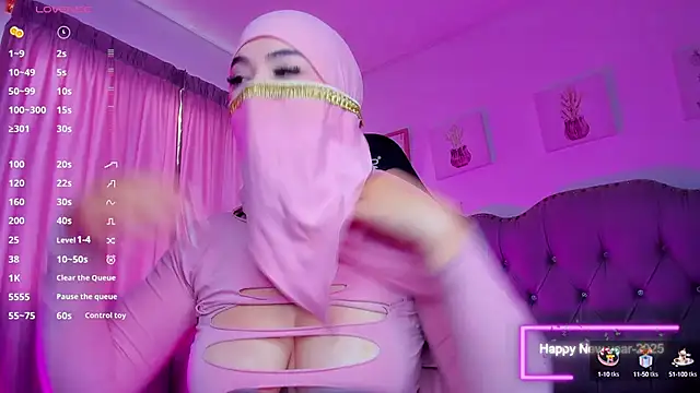 Snapshot of Tahiraa_ chatting on 01.21.25 Tahiraa online show from 01.21.25
