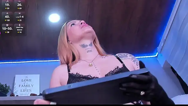 Alexasmith06 online show from 12.10.24