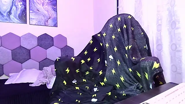 Snapshot of Horny_tgn chatting on 09.21.25 Horny tgn online show from 09.21.25