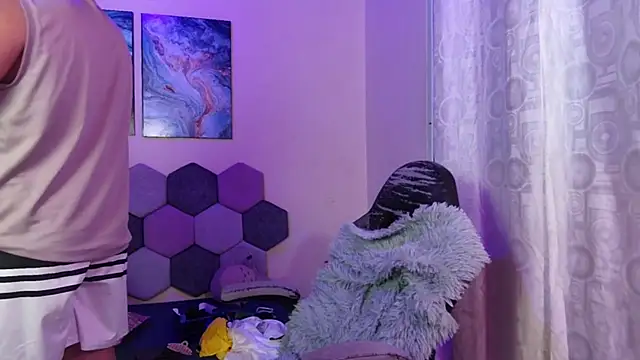 Snapshot of Horny_tgn chatting on 09.27.25 Horny tgn online show from 09.27.25