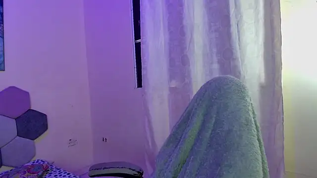 Snapshot of Horny_tgn chatting on 10.03.25 Horny tgn online show from 10.03.25