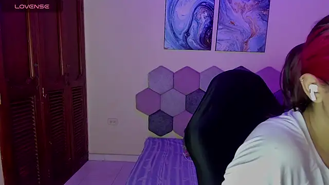 Snapshot of Horny_tgn chatting on 10.13.25 Horny tgn online show from 10.13.25