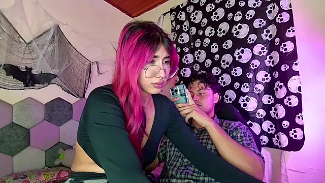 Snapshot of Horny_tgn chatting on 10.24.25 Horny tgn online show from 10.24.25