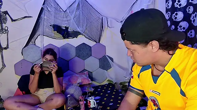 Snapshot of Horny_tgn chatting on 10.30.25 Horny tgn online show from 10.30.25