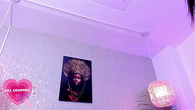 lilicooper  online show from 12.06.24