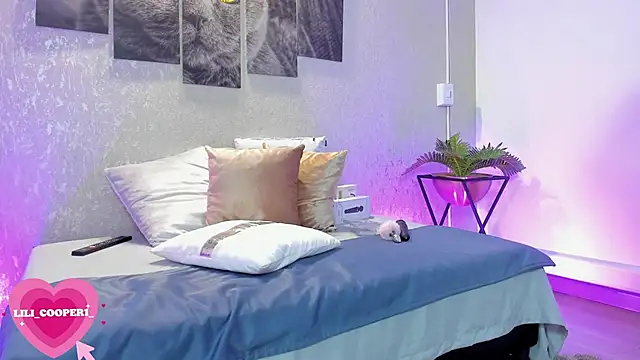 lilicooper  online show from 12.09.24