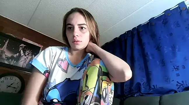 Snapshot of ValeriaLacrozee chatting on 12.23.24 ValeriaLacrozee online show from 12.23.24