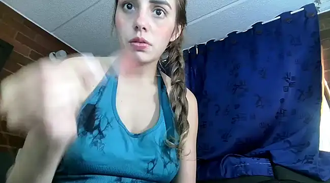 Snapshot of ValeriaLacrozee chatting on 01.13.25 ValeriaLacrozee online show from 01.13.25