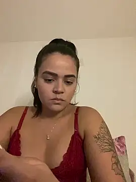 rebeccaareys online show from 12.18.24