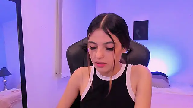 sofiarouge online show from 12.18.25