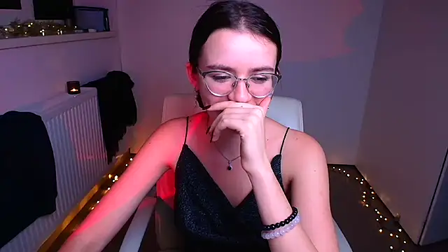 Snapshot of Josephine_jo chatting on 12.30.24 Josephine jo online show from 12.30.24