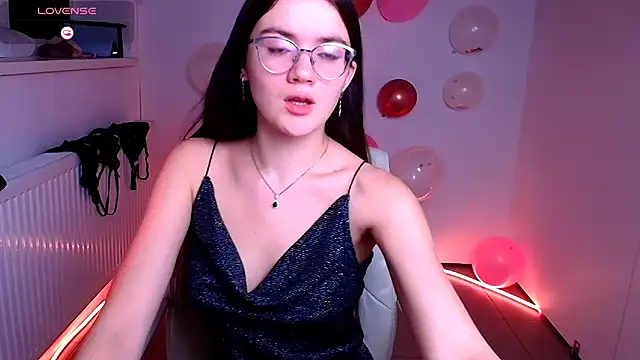 Snapshot of Josephine_jo chatting on 02.13.25 Josephine jo online show from 02.13.25