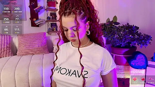 Snapshot of HANNAH_LOVEE chatting on 03.05.25 HANNAH LOVEE online show from 03.05.25