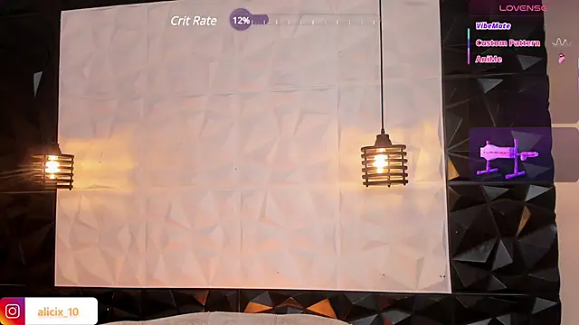 Snapshot of aliccecooper chatting on 02.15.25 aliccecooper online show from 02.15.25