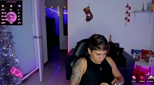 ZhoeStrong online show from 12.17.24