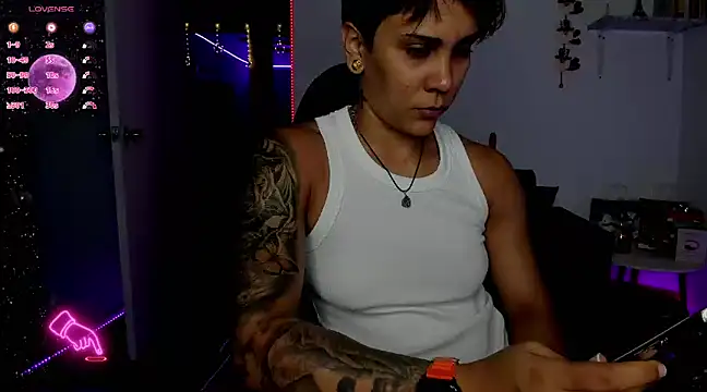 ZhoeStrong online show from 12.19.24