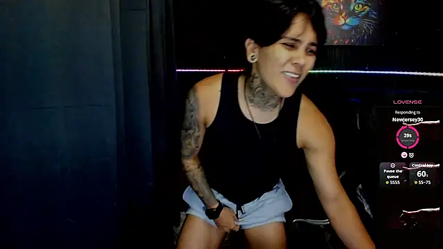 ZhoeStrong online show from 10.26.25