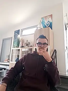 Snapshot of GLouglou19 chatting on 03.02.26 GLouglou19 online show from 03.02.26