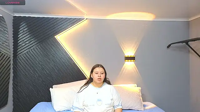 Laia and Aloby online show from 02.21.26