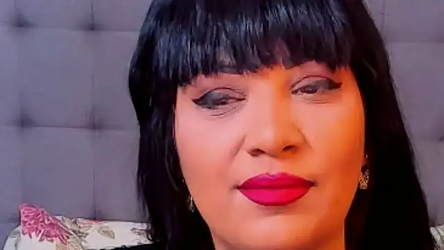 Snapshot of AmyCubes chatting on 01.23.25 AmyCubes online show from 01.23.25