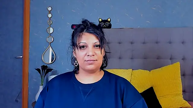 Snapshot of AmyCubes chatting on 03.09.25 AmyCubes online show from 03.09.25