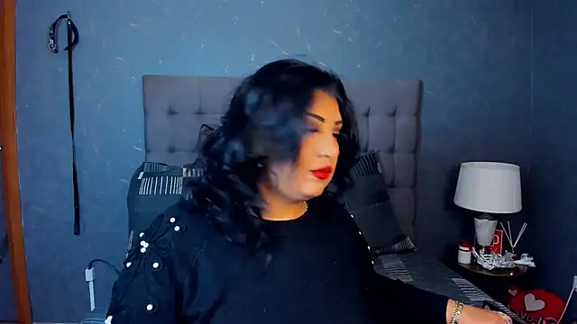 Snapshot of AmyCubes chatting on 11.13.25 AmyCubes online show from 11.13.25