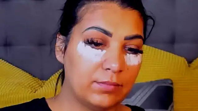 Snapshot of AmyCubes chatting on 02.09.26 AmyCubes online show from 02.09.26